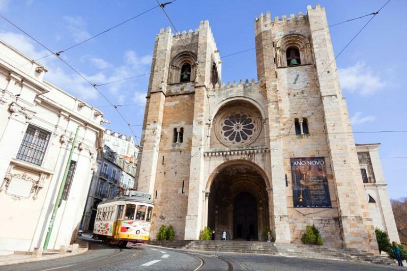 Lisbon Alfama Street View Apartment Exterior photo